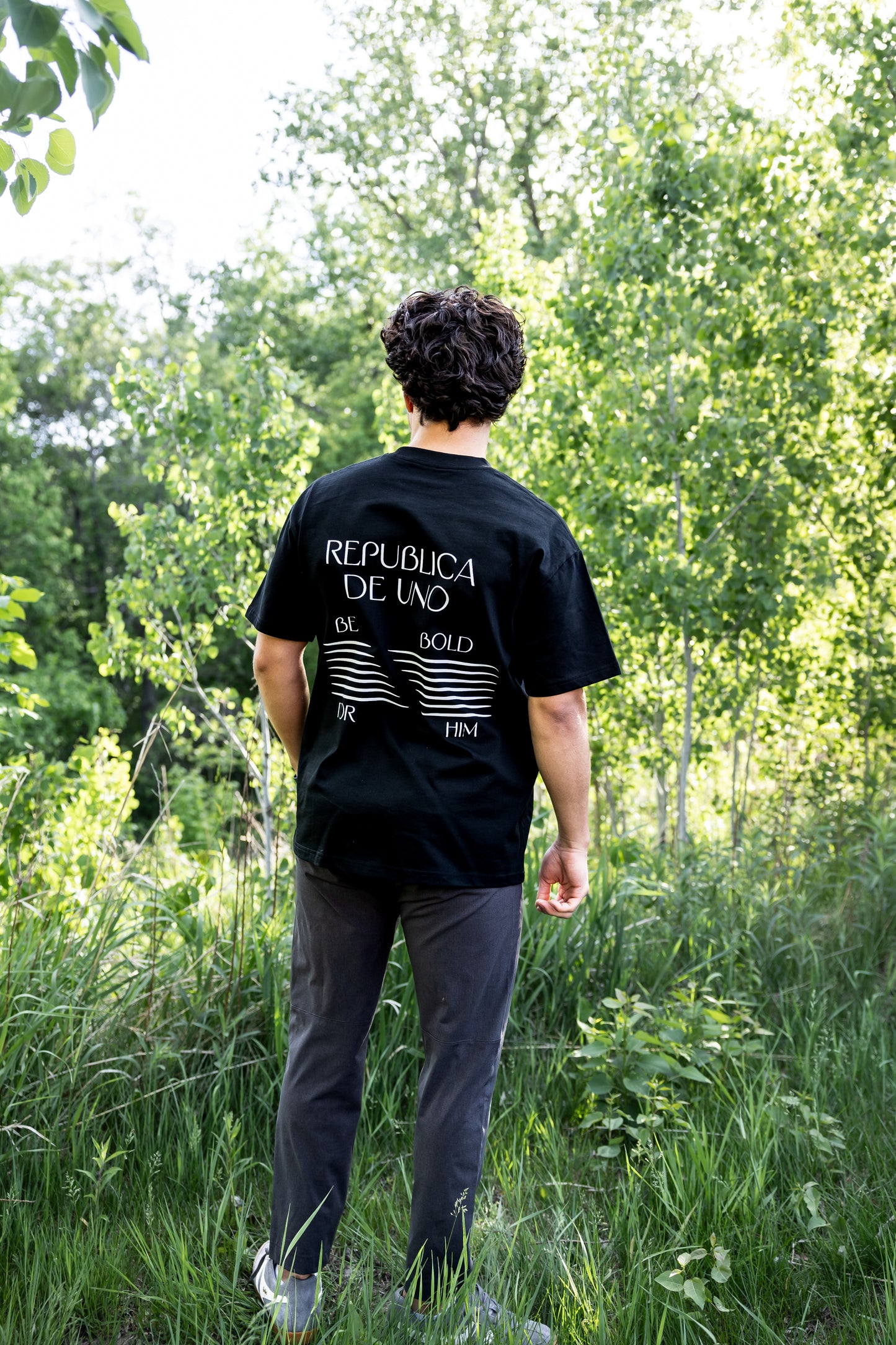 Republica De Uno Be Bold Christian T-shirt